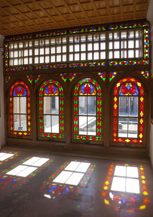 Khan Hamman Windows, Sanandaj, Iran