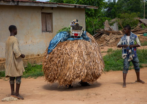 We Guere sacred mask dance during a ceremony, Guémon, Bangolo, Ivory Coast