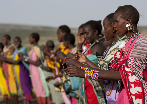 Maasai women clapping hands, Rift Valley Province, Maasai Mara, Kenya