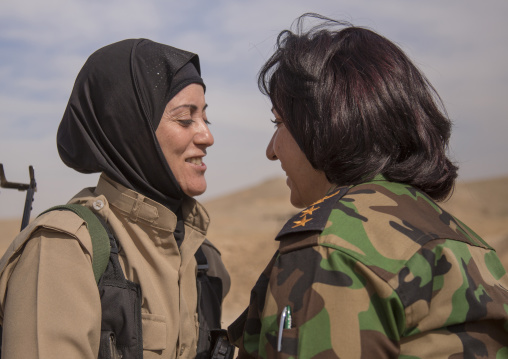 Peshmergas Women Of The 2Nd Battalion On The Frontline, Taza, Kurdistan, Iraq