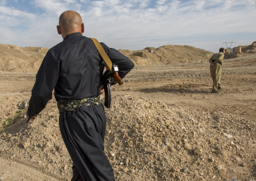 Kurdish Peshmerga On The Frontline, Kirkuk, Kurdistan, Iraq