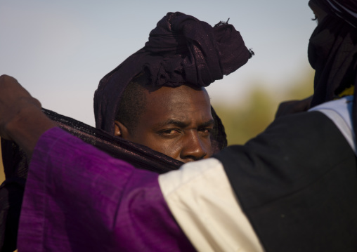 Tuareg man putting turban, Tripolitania, Ghadames, Libya