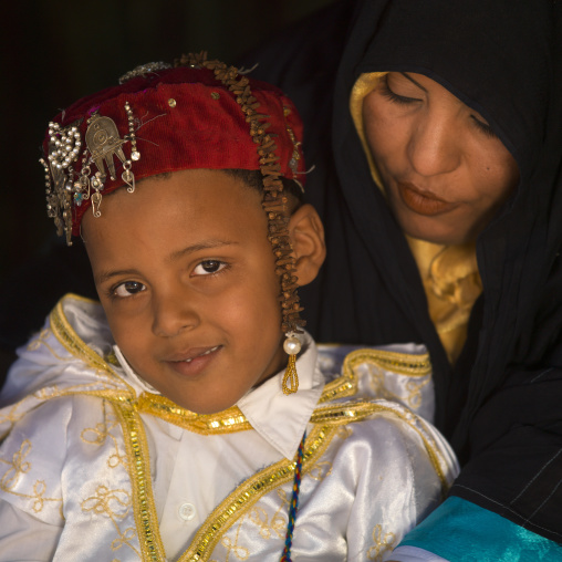 Tuareg mother and son, Tripolitania, Ghadames, Libya