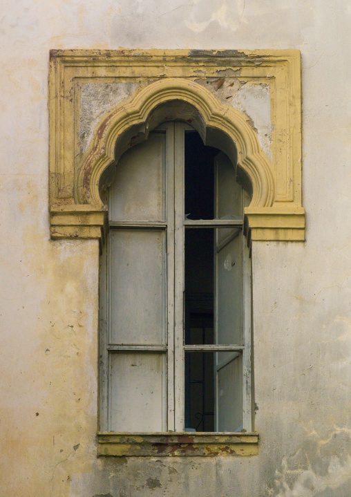 Italian colonial architecture of a window, Cyrenaica, Benghazi, Libya