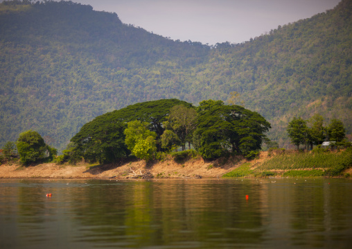 Mekong river, Phonsaad, Laos