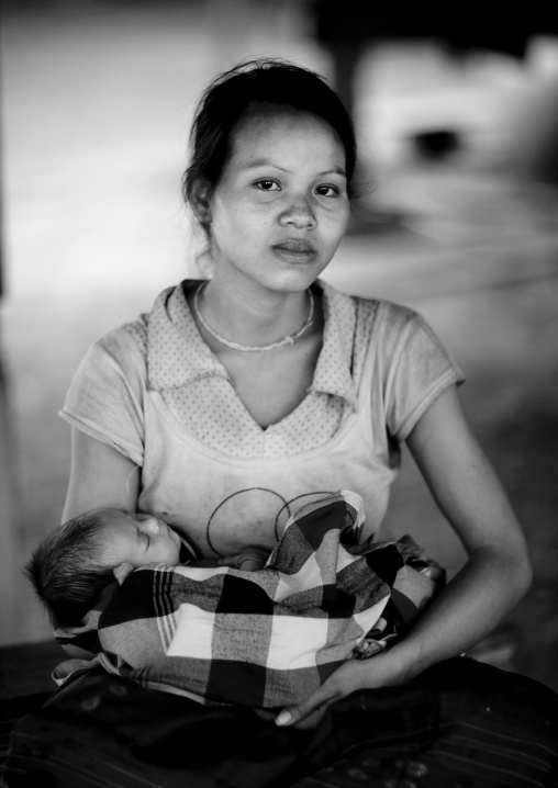 Bru minority mother and her baby, Phonsaad, Laos