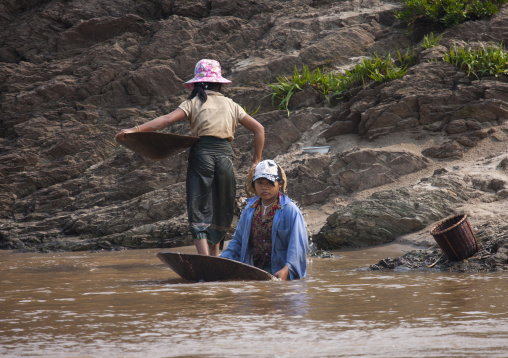 Gold panning, Houei xay, Laos
