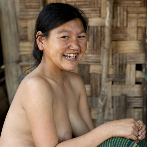 Topless akha minority woman, Muang sing, Laos