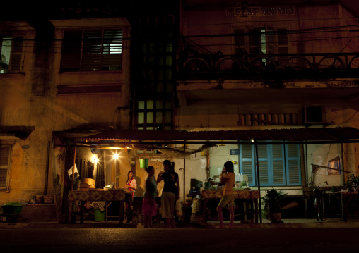 Night street restaurant, Savannakhet, Laos