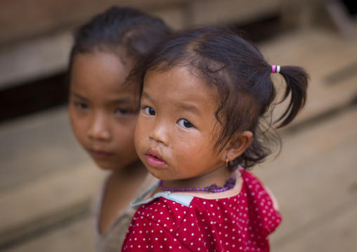 Khmu minority girls, Xieng khouang, Laos