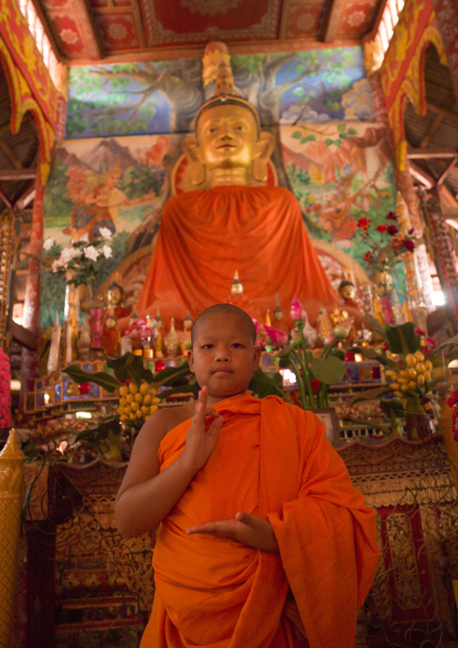 Novice buddhist monk, Nam deng, Laos