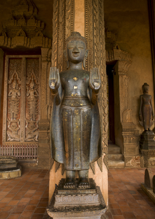 Buddha statue at vat sisaket, Vientiane, Laos