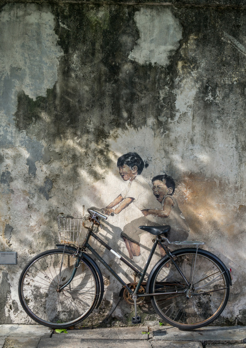 Children On Bike Street Arwotk By Lithuanian Artist Ernest Zacharevic, Penang Island, George Town, Malaysia