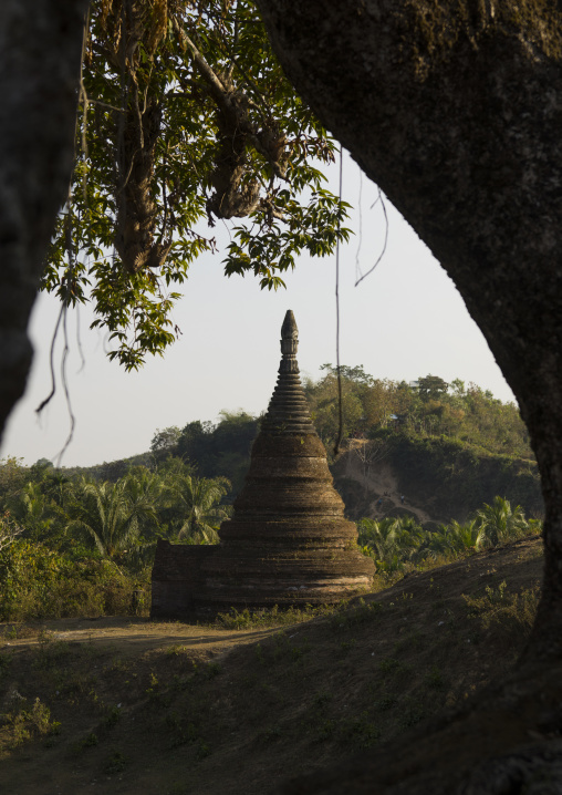 Zina Manaung Pagoda, Mrauk U, Myanmar