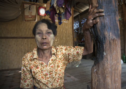 Rohingya Woman Inside Her House Burned By 969 Extremists Buddhists, Thandwe, Myanmar