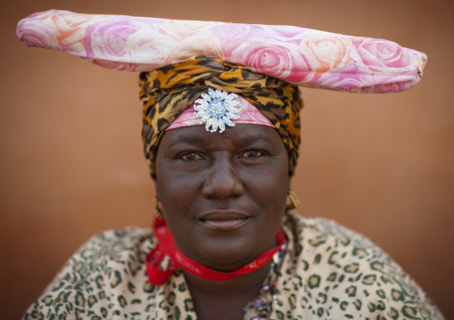 Herero Woman Dressed In Traditional Victorian Style, Opuwo, Namibie