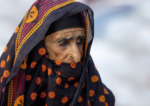 Old Woman In Colourful Costums And Flower Shaped Nose Piercing, Sinaw, Oman