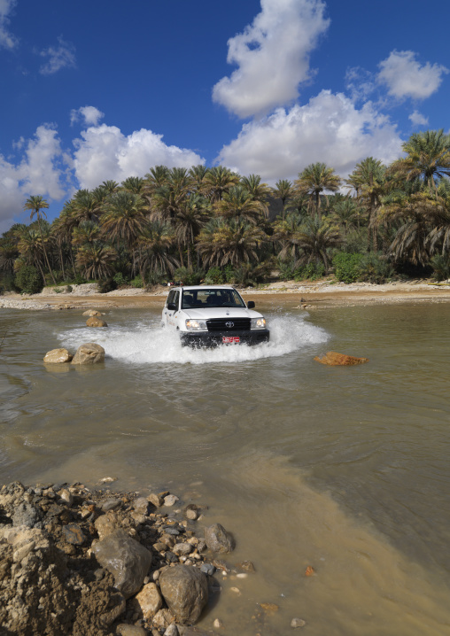 Jeep Crossing The River, Wadi Bani Khalid, Oman