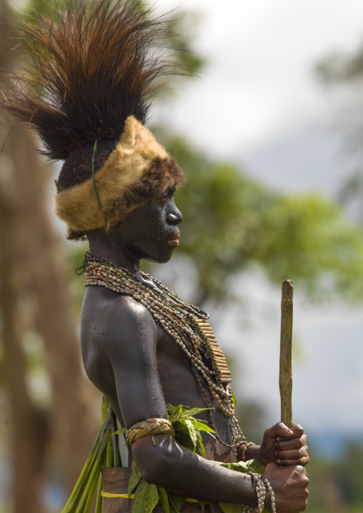Highlander boy during a sing sing, Western Highlands Province, Mount Hagen, Papua New Guinea