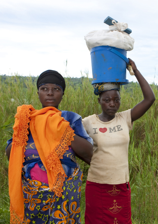 Rwandan women, Lake Kivu, Nkombo, Rwanda