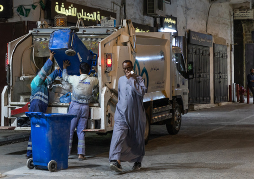 Garbage truck in al-balad, Mecca province, Jeddah, Saudi Arabia