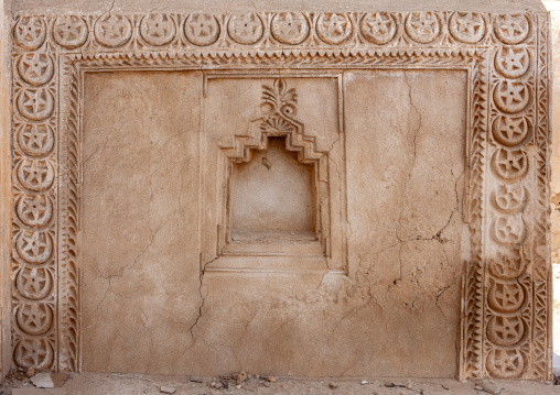 Gypsum decoration of the internal walls of hussein y. al-rifai s house, Jizan Region, Farasan island, Saudi Arabia