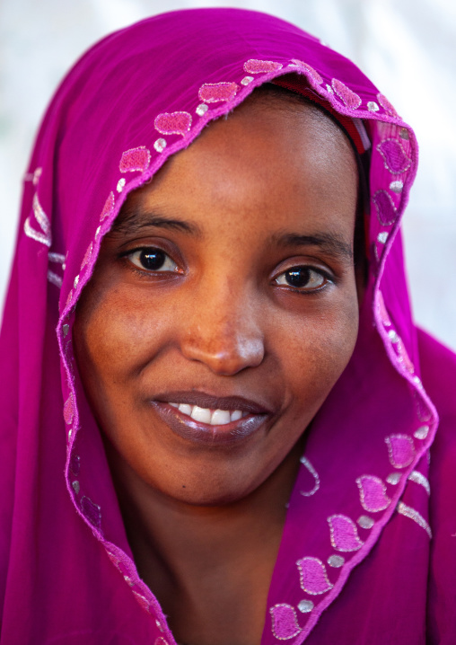 Portrait of a smiling somali woman, Woqooyi Galbeed region, Hargeisa, Somaliland