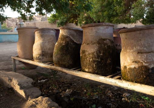 Drinking water jars, Northern State, Al-Khandaq, Sudan