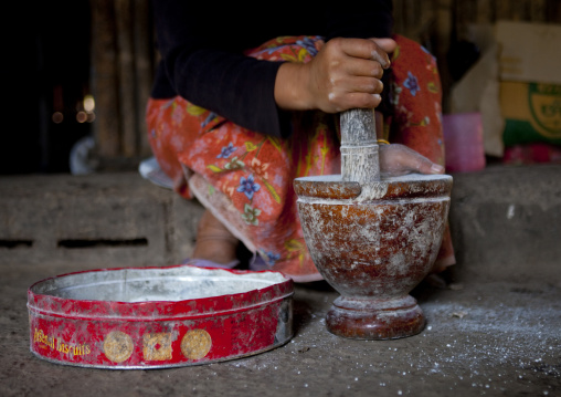 Food preparation in karen tribe, Thailand