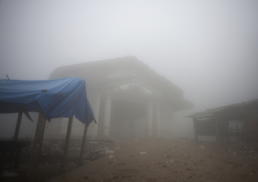 The village of sapa in the fog, Vietnam