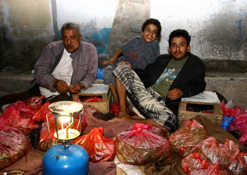 Qat Sellers At Al Hodeidah Market, Yemen